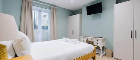 2 Schlafzimmer, Bügeleisen/Bügelbrett, Reisekinderbett, Internetzugang