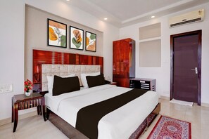 Unclassified image, 3 of 36, button