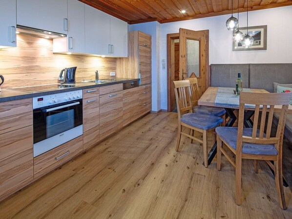 Nicht klassifiziertes Bild, 1 von 37, Schaltfläche