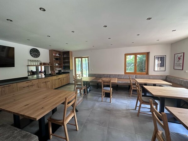 Nicht klassifiziertes Bild, 1 von 12, Schaltfläche