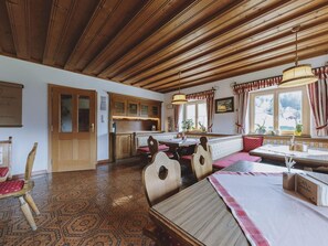 Nicht klassifiziertes Bild, 2 von 103, Schaltfläche