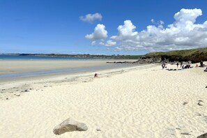 On the beach - 100m from the sandy beach in Plougonvelin (Plougonvelin)