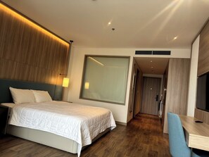 Basic-Studio, Balkon, Stadtblick