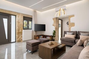 Smart TV, ping pong - Stone Heaven Luxury Villa (Chania)
