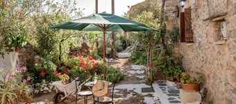 Agapi’s Charming Retreat, Holiday Home