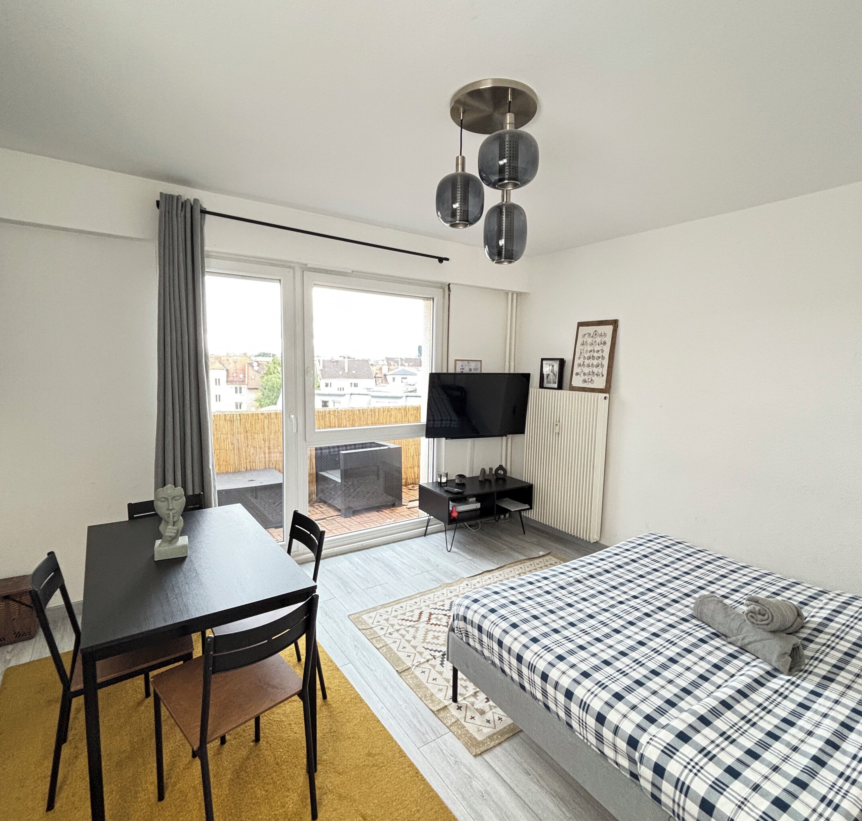 1 bedroom, internet, bed sheets