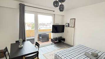 1 quarto, acesso à internet, roupa de cama