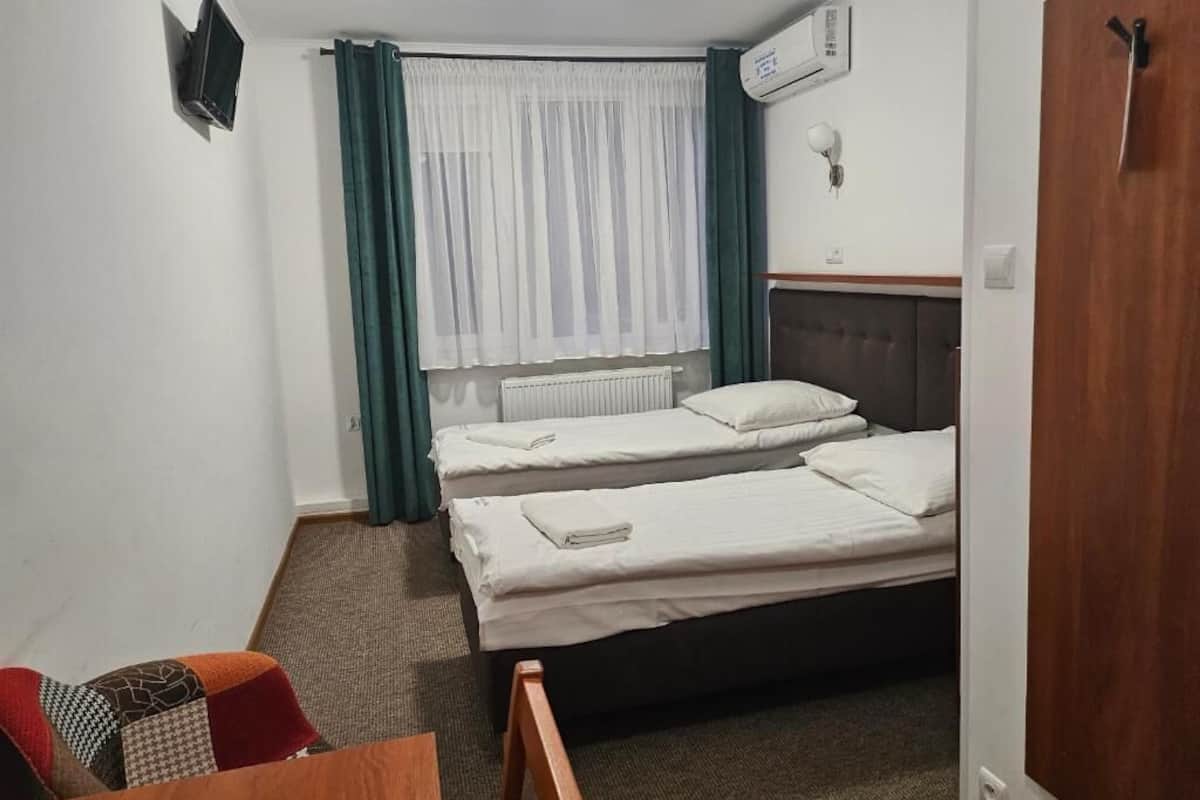 Classic Twin Room, Non Smoking