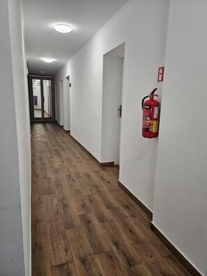 Habitación individual Confort, vistas al patio | Interior