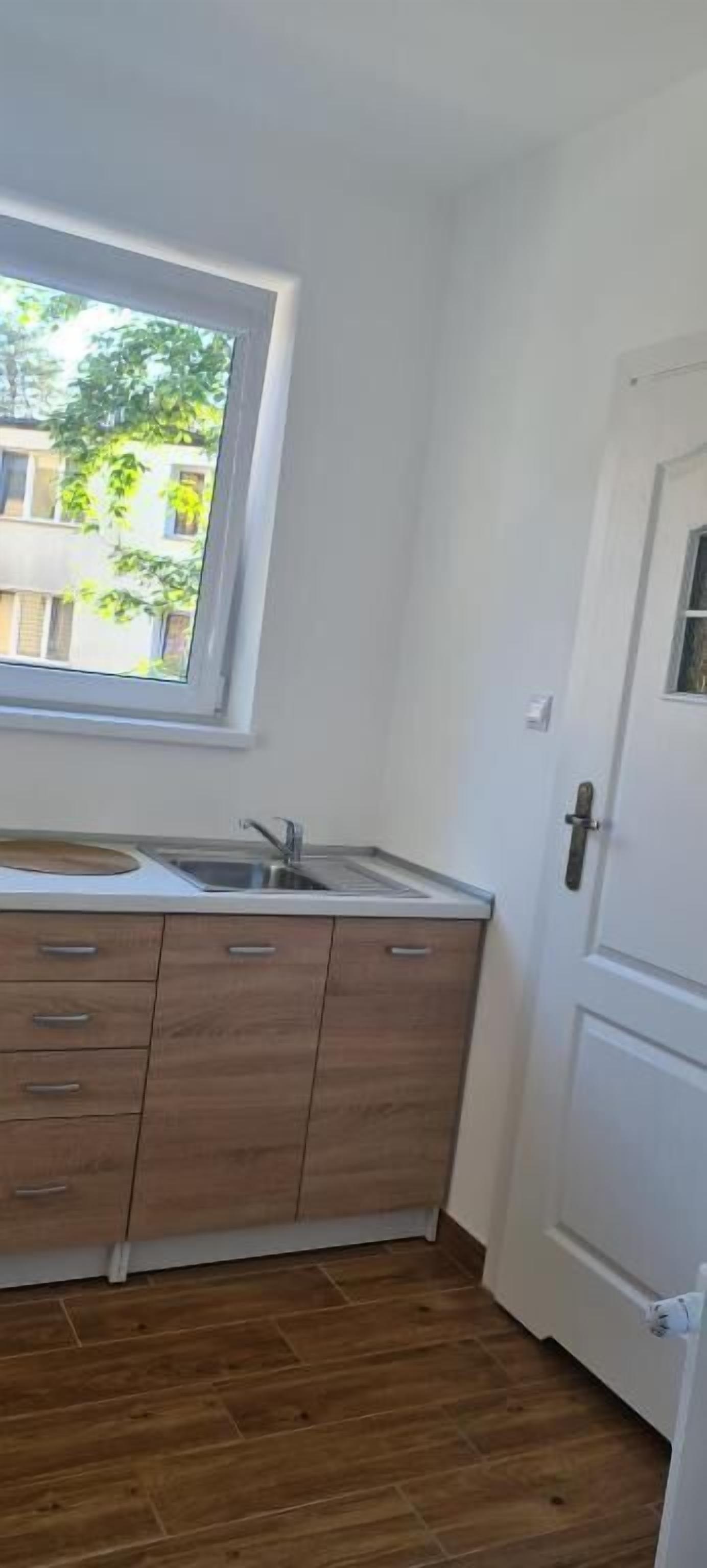 Deluxe Triple Room, Courtyard View | Interior