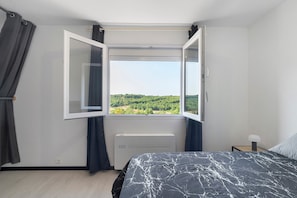 3 chambres, draps fournis