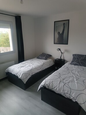 3 chambres, draps fournis