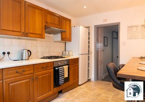 Private kitchen - 3 bed house - Long Term Discount - Reading Cent. (Reading)