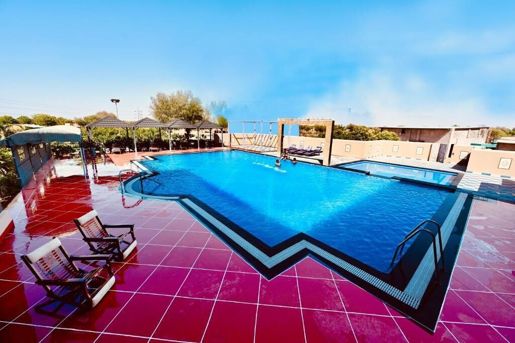 Seasonal outdoor pool