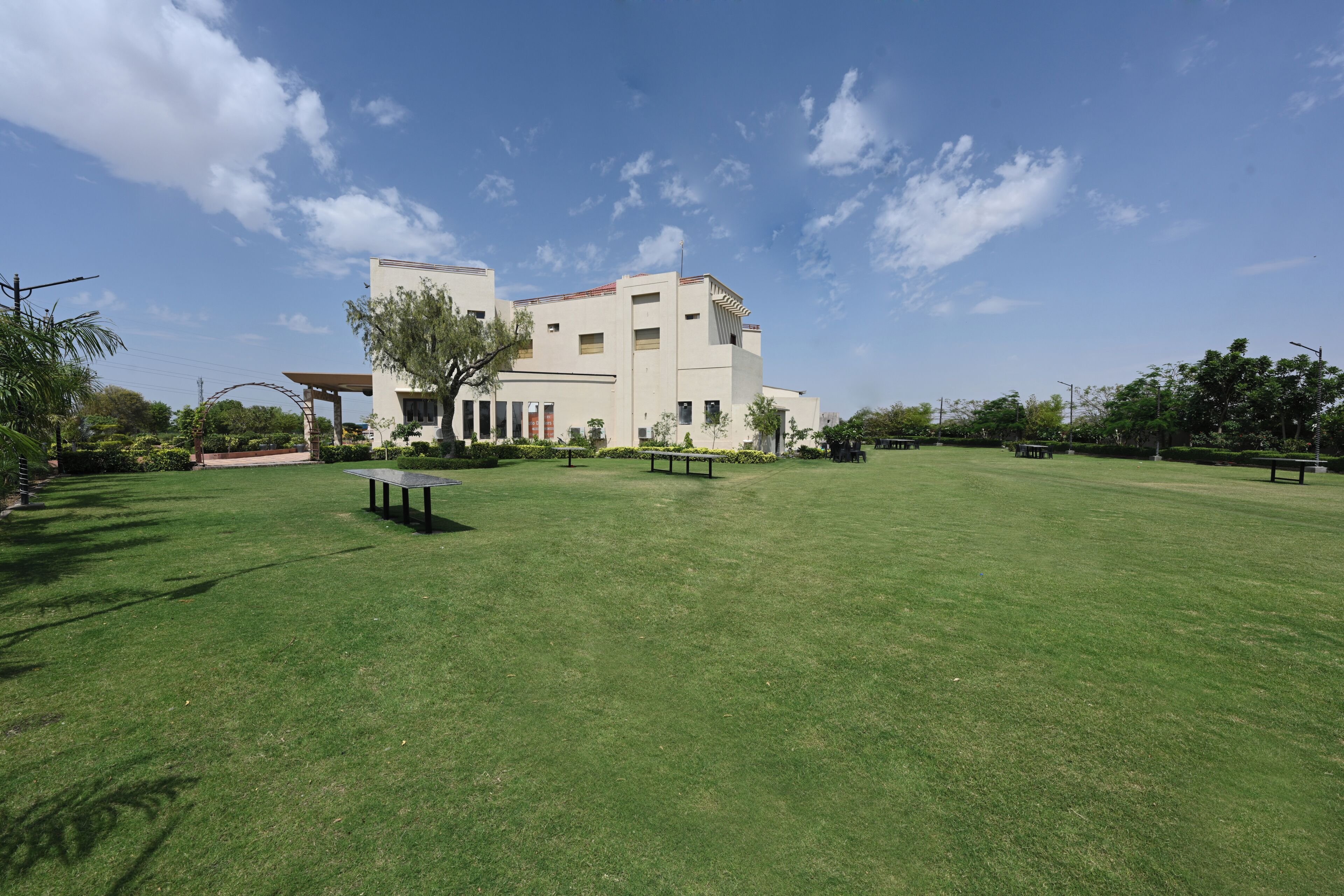 Deluxe Room, Garden View | Garden view