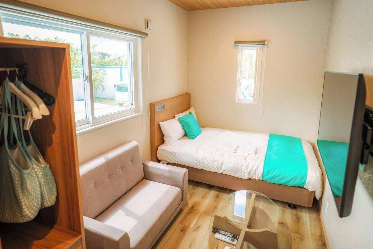 Standard Single Room, Microwave, Garden View