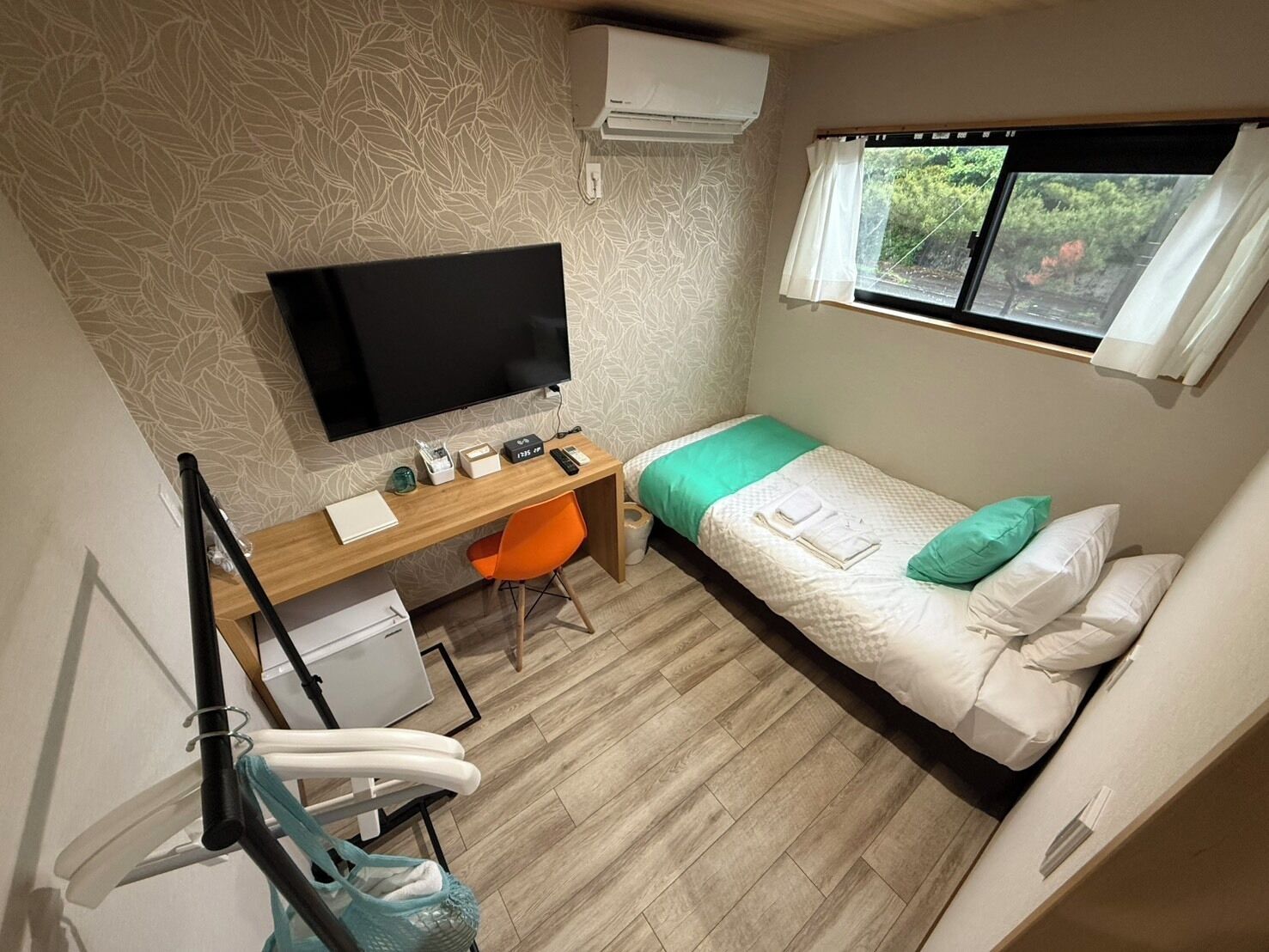 Economy Single Room, 1 Single Bed, Non Smoking, Shared Bathroom | Down duvets, memory-foam beds, desk, laptop workspace