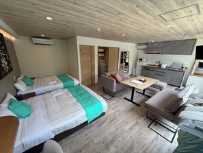 Luxus villa, több ágy, konyha, kilátással a kertre | Memóriahabos ágy, íróasztal, ingyenes wifi és ágynemű