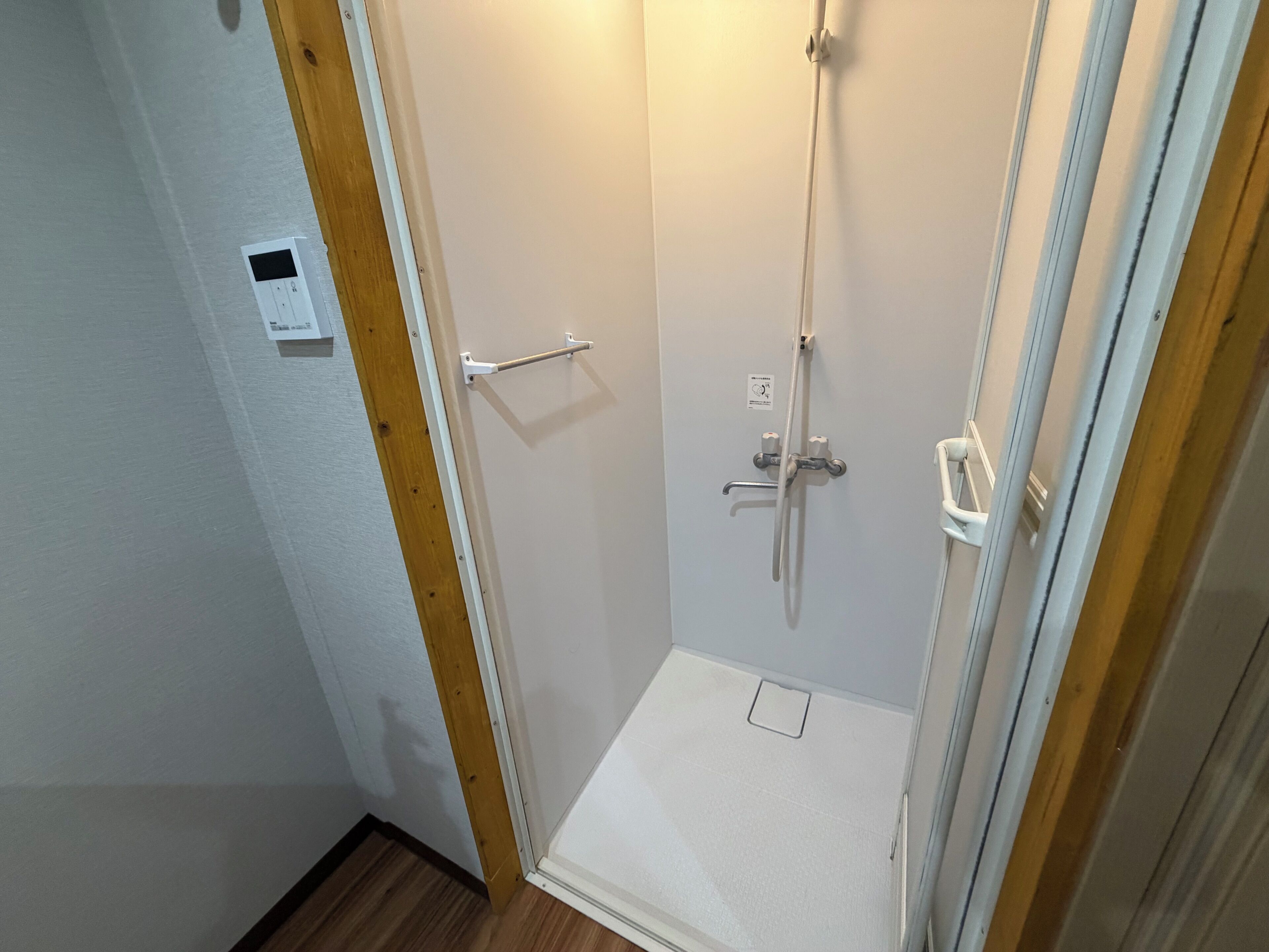 Comfort Double Room, Microwave, Garden View | Bathroom