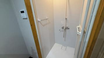 Comfort Double Room, Microwave, Garden View | Bathroom