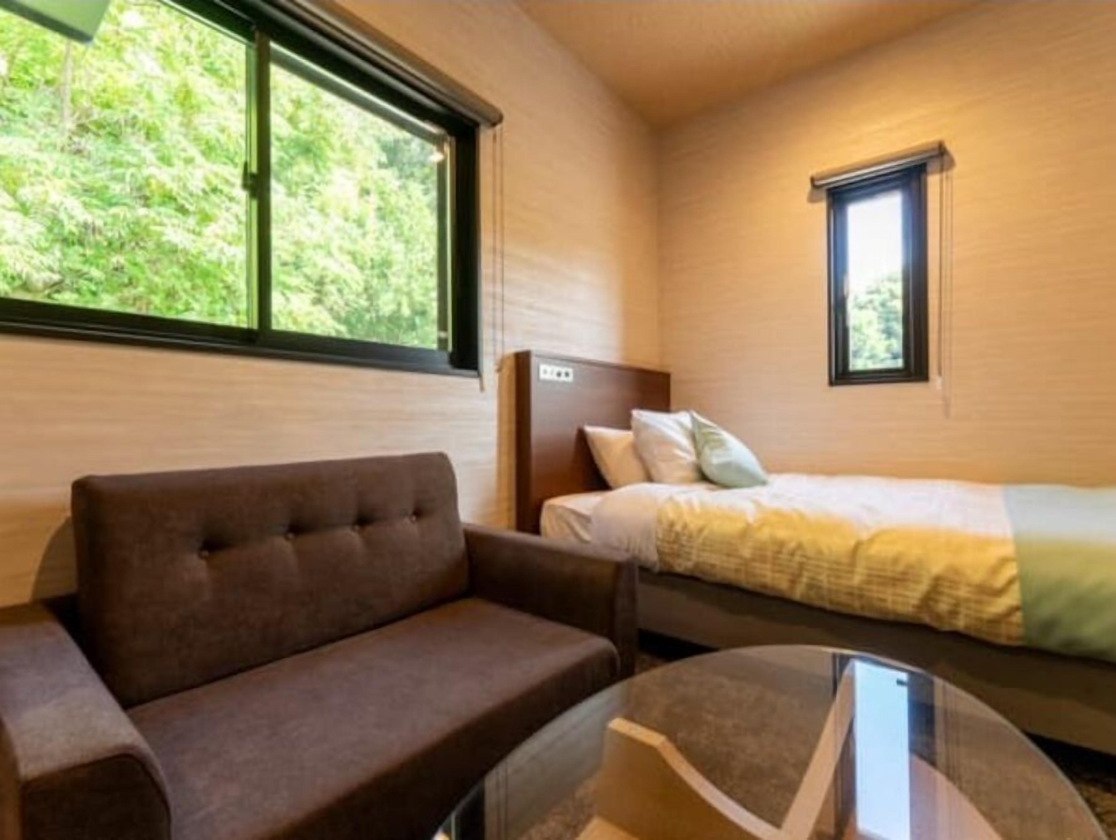 Standard Single Room, Microwave, Garden View