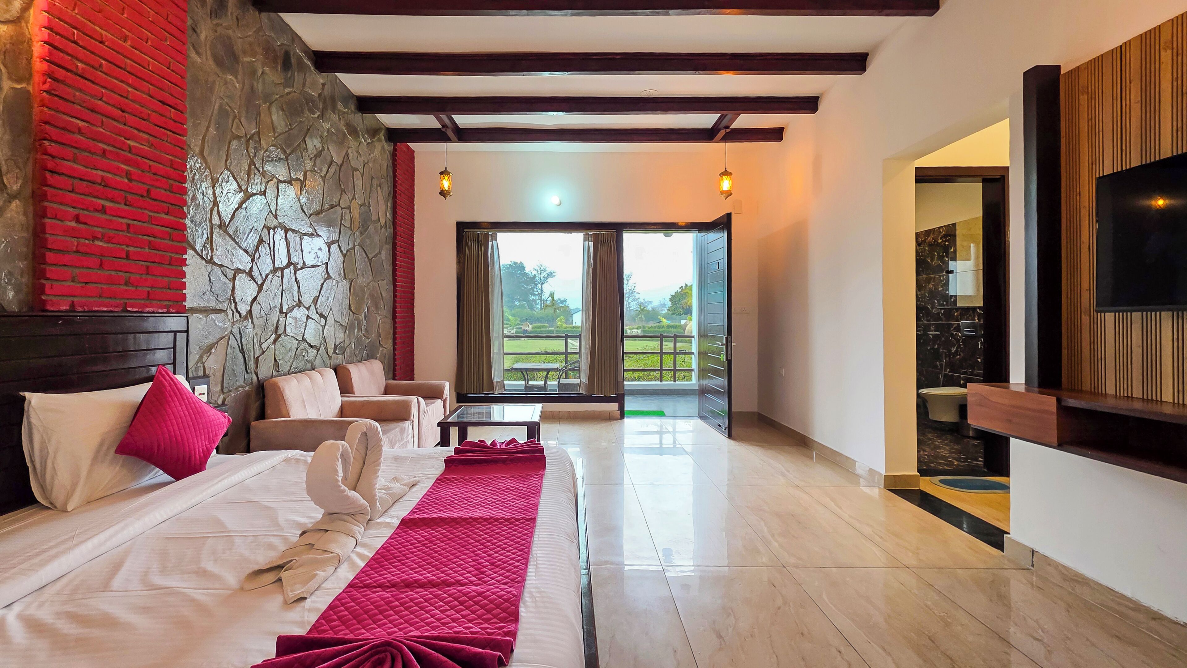 Deluxe Double Room, Garden View