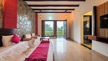 Deluxe Double Room, Garden View