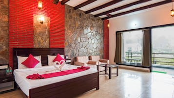 Deluxe Double Room, Garden View