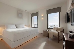 5 bedrooms, iron/ironing board, free WiFi - Celestial II             ., Villa (Paros)