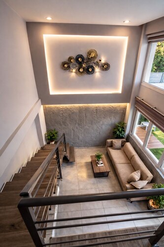 Airnest Suites Near Athens Airport