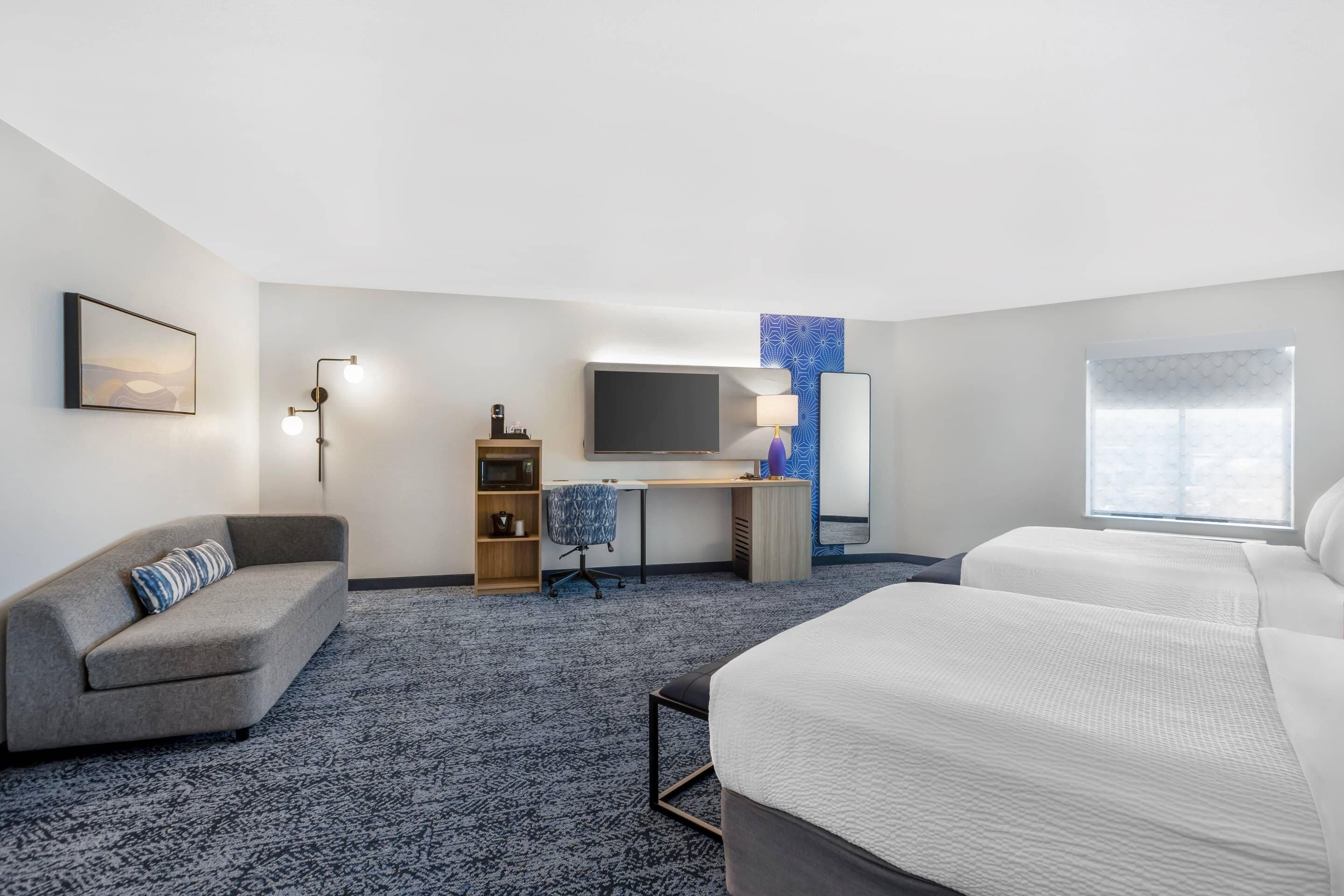 Room, 2 Queen Beds, Accessible, Non Smoking