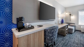Blackout drapes, iron/ironing board, cribs (free) - Sleep Inn & Suites Henderson – Las Vegas (Henderson)