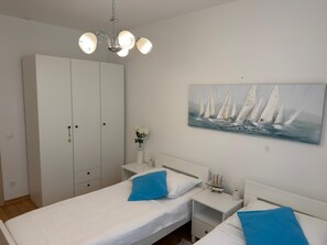 Comfort Apartment, Pool Access, Sea View | In-room safe, iron/ironing board, free WiFi, bed sheets - Belo Horizonte, with Pool & Sea View (Split)