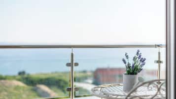 Appartement Standard, balcon, vue sur la mer | Intérieur