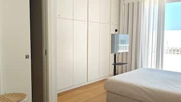 Penthouse, City View