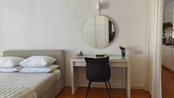 Penthouse, City View