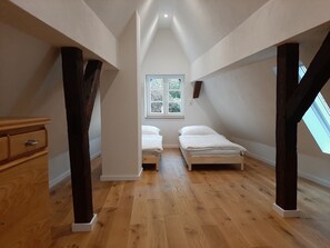 3 間睡房、免費 Wi-Fi、床單