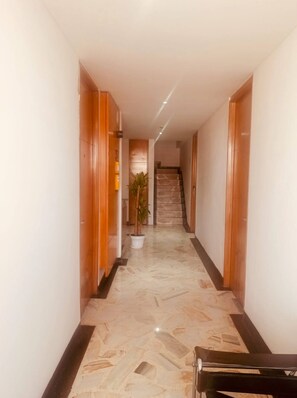 Room, Multiple Bedrooms, Smoking | Interior - Room-luxurious Guest Room Rental in Cali (Cali)