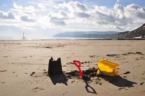 Beach - Kingsgate Lodge (Shanklin)