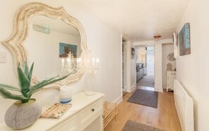 Interior - The Old Rectory Retreat (Ventnor)