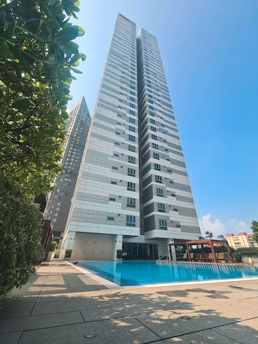 Azure Casa at Cinnamon Life Residence
