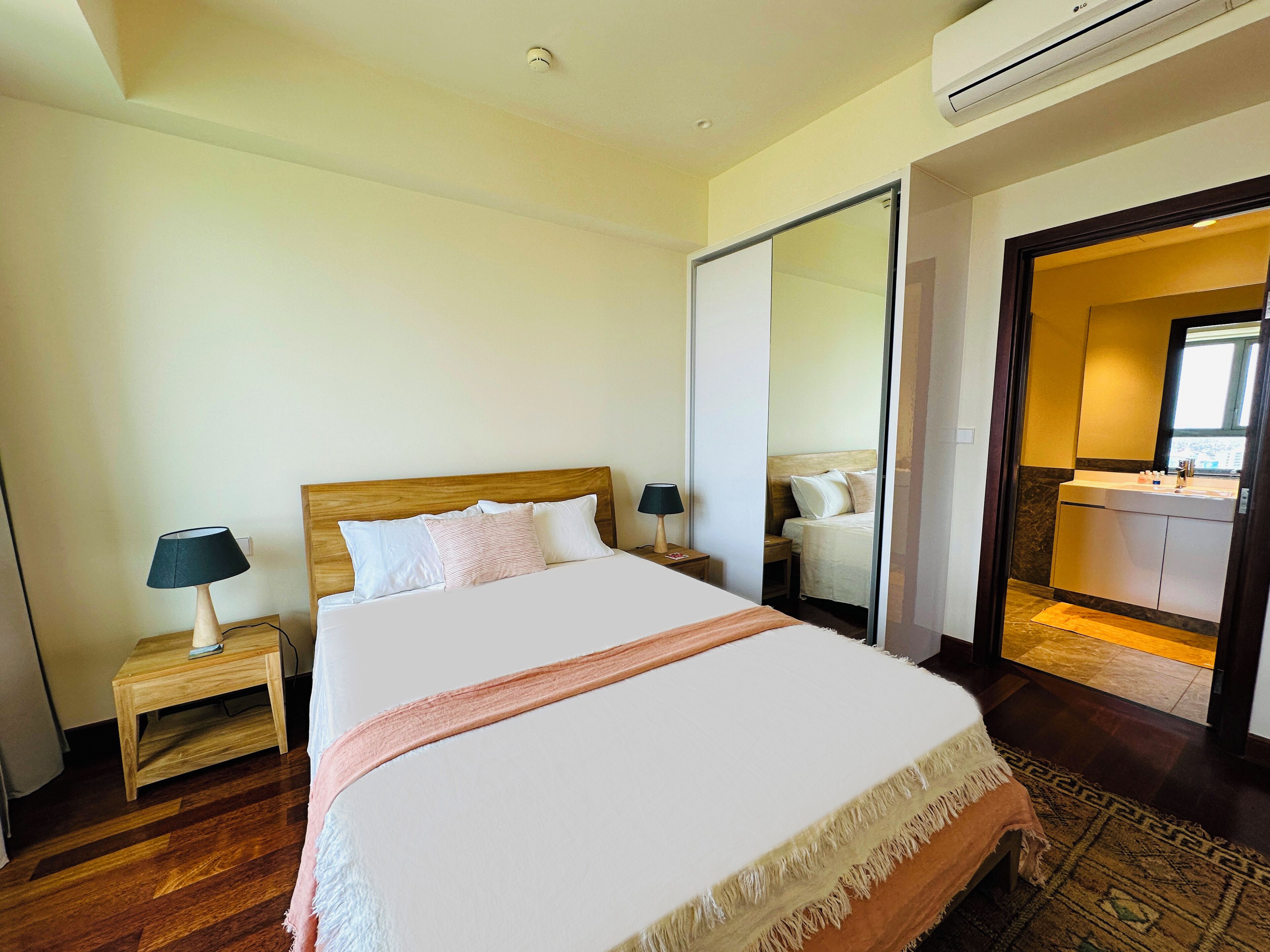 Apartment, Beach View | Blackout curtains, free WiFi