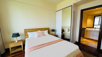 Apartment, Beach View | Blackout curtains, free WiFi