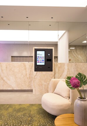 Nicht klassifiziertes Bild, 2 von 12, Schaltfläche