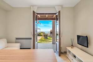 TV, fireplace - VILLA PALATINE (Toscana)