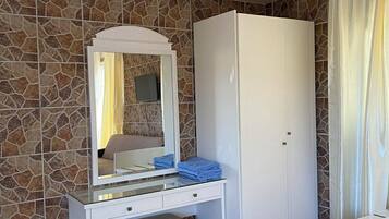 8 Schlafzimmer, WLAN, Bettwäsche