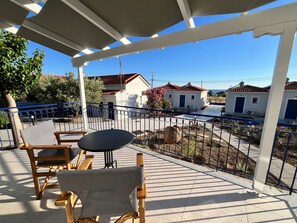 Superior Studio, Patio, Garden View | In-room safe, laptop workspace, blackout drapes, iron/ironing board - Ampelitis Studios (Agios Ioannis)