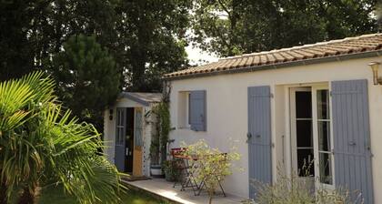 Bed & Breakfast „Chambre Indépendante Proche Mer“ mit WLAN