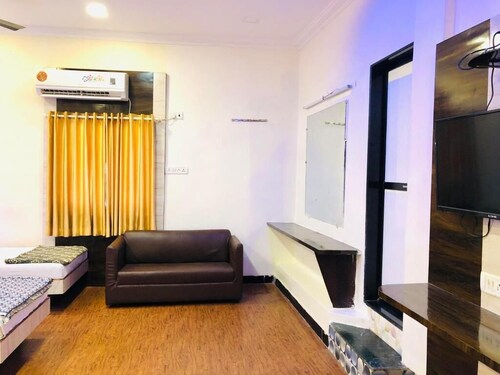 Hotel Volga 2