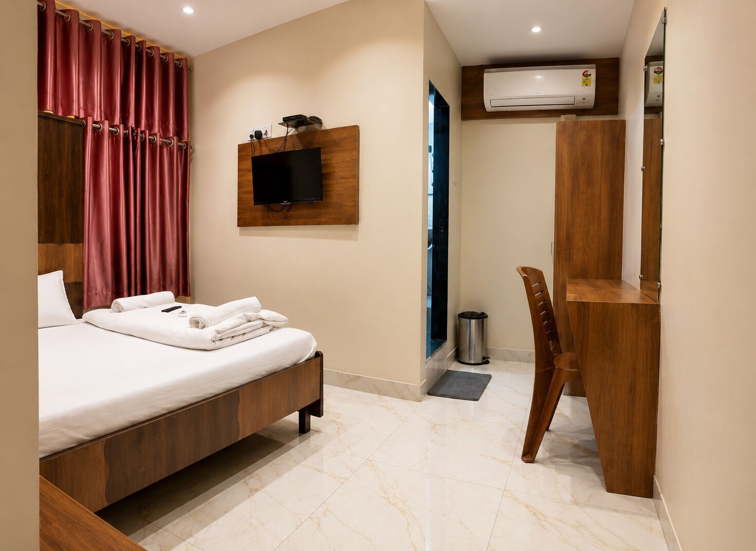 Classic Double Room | Free WiFi